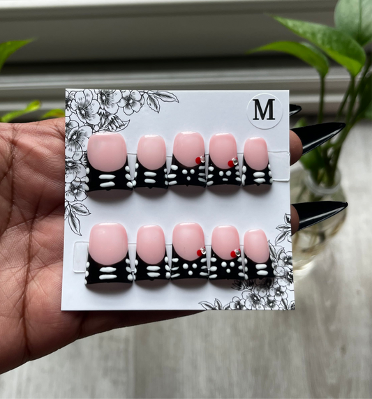 BLACK FRENCH TIP WITH DESIGN